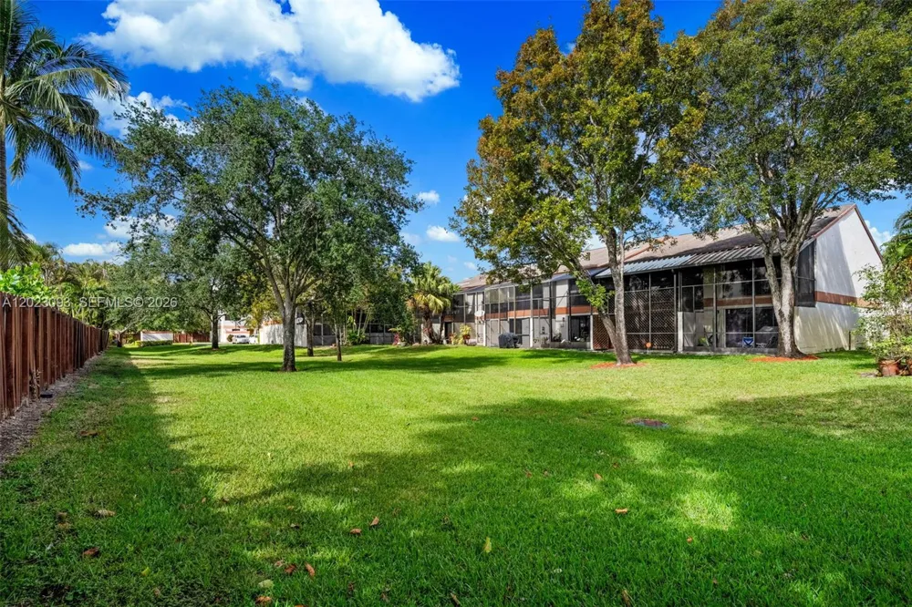 4241 SW 71st Way #4241 Davie, FL 33314