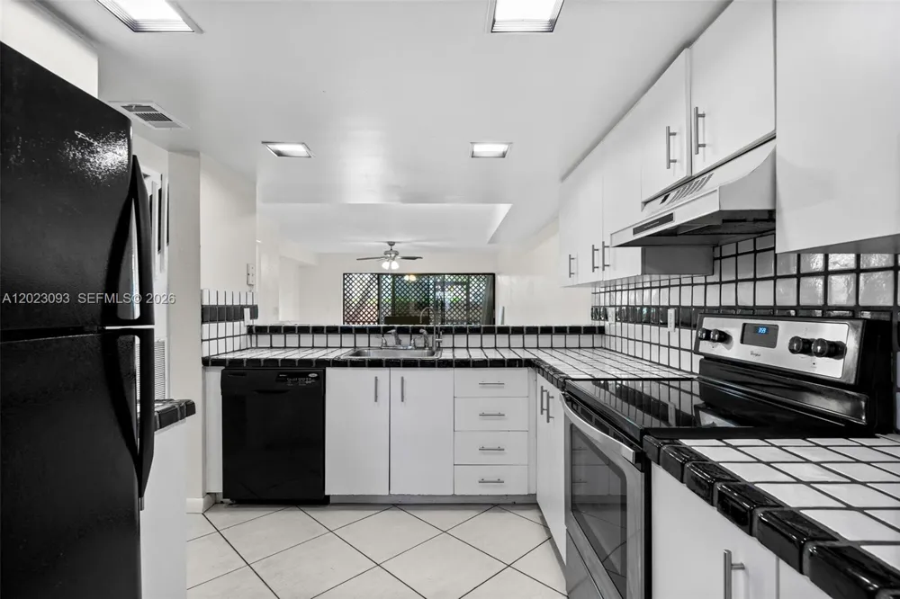 4241 SW 71st Way #4241 Davie, FL 33314