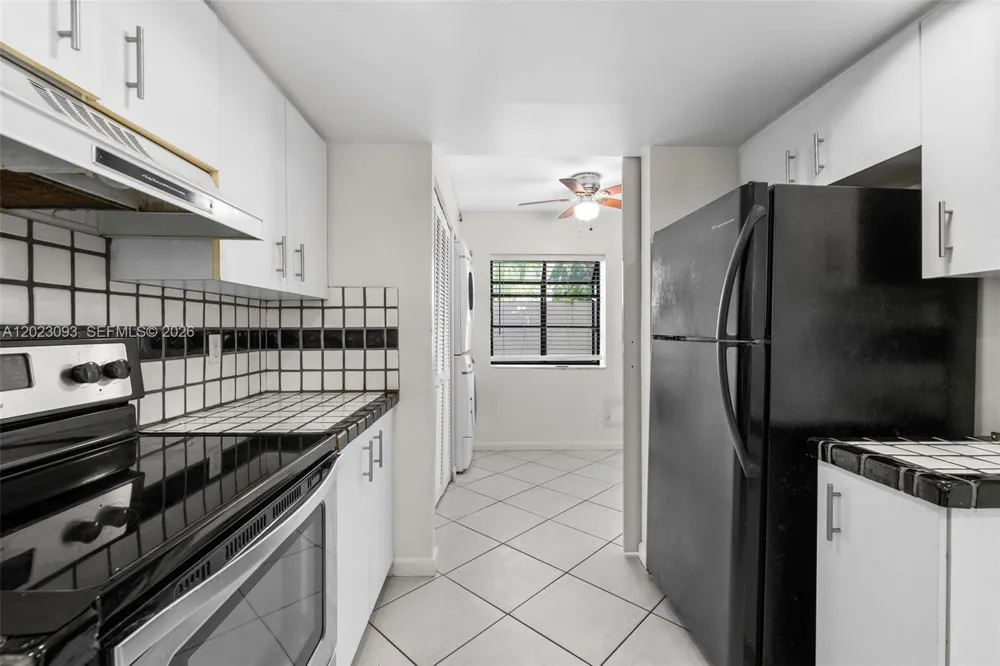 4241 SW 71st Way #4241 Davie, FL 33314