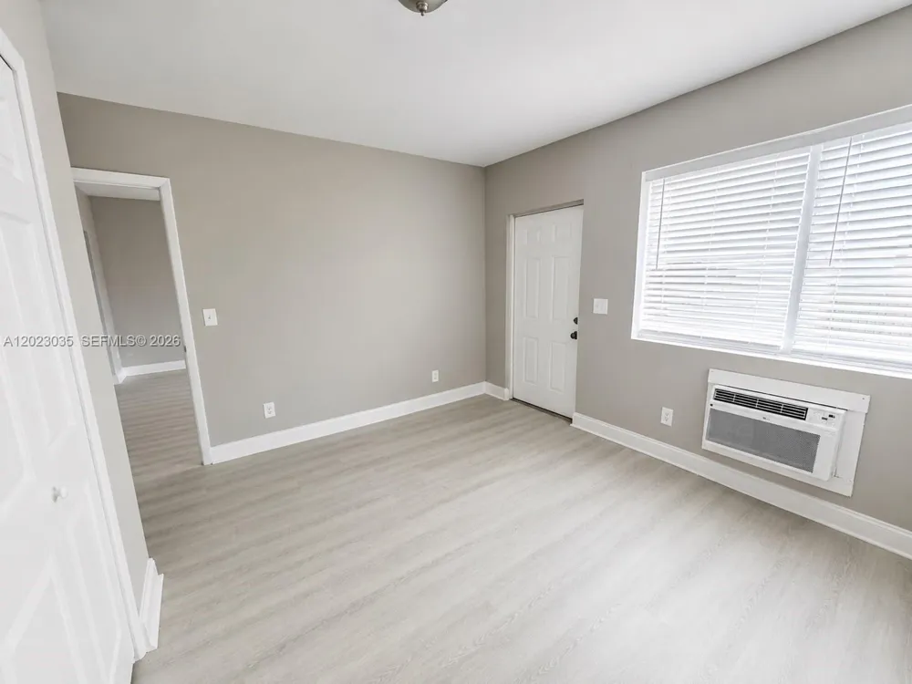 1920 Washington Ave #5 Opa-Locka, FL 33054