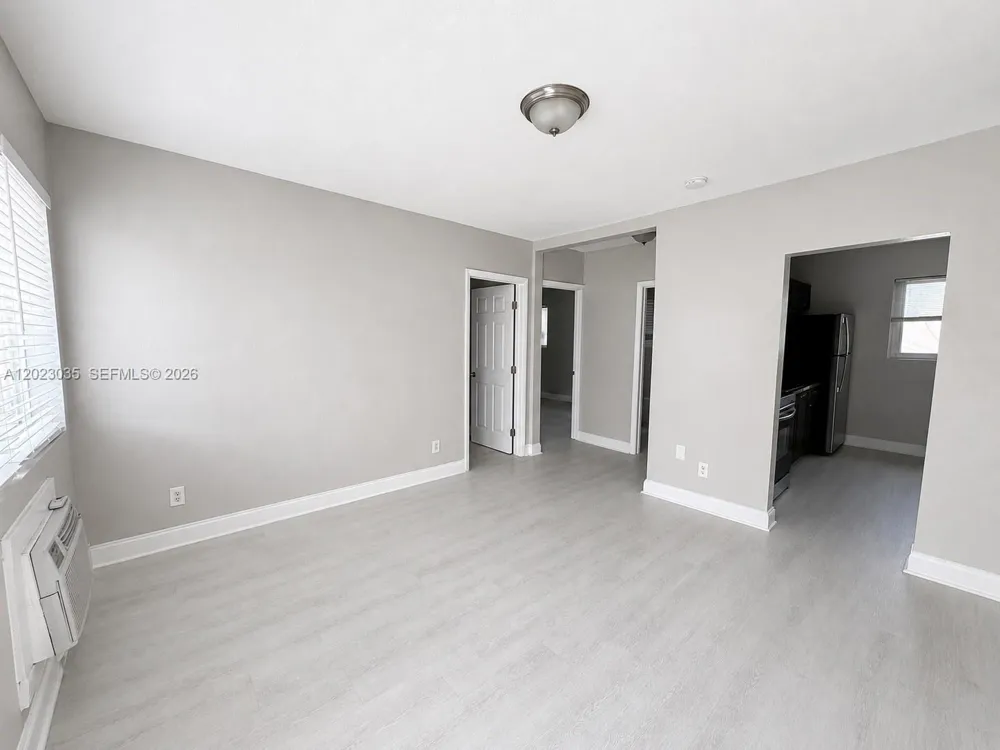 1920 Washington Ave #5 Opa-Locka, FL 33054