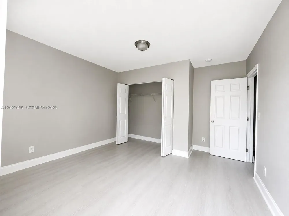 1920 Washington Ave #5 Opa-Locka, FL 33054