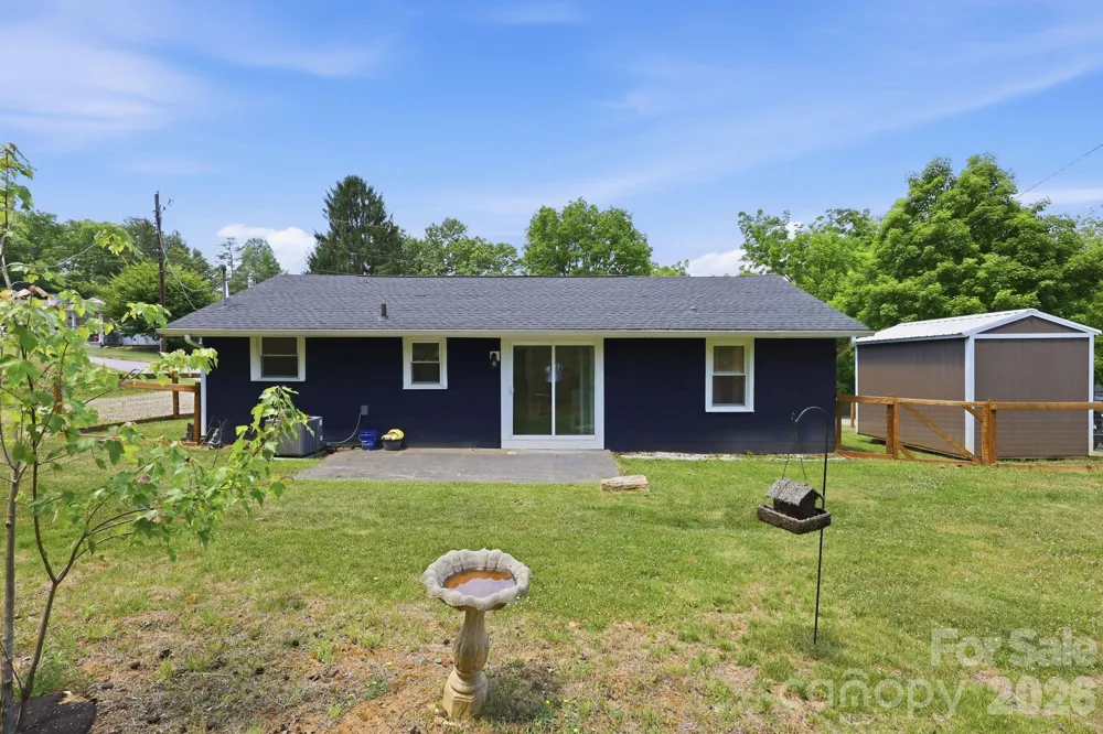 197 Mulberry Street Clyde, NC 28721