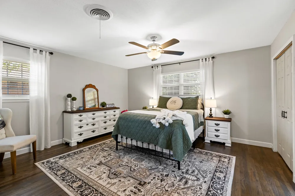 2125 Elton Road Haltom City, TX 76117