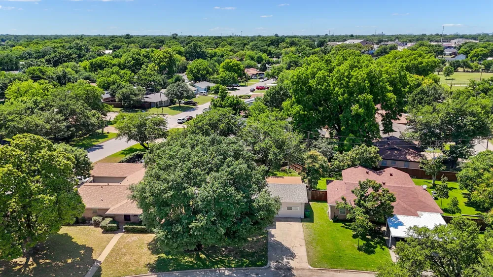 2125 Elton Road Haltom City, TX 76117