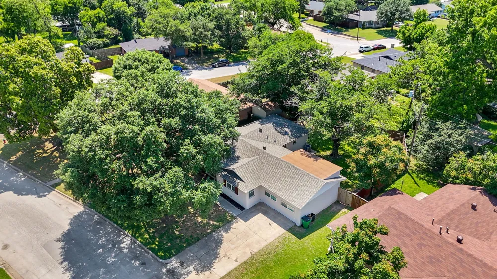 2125 Elton Road Haltom City, TX 76117