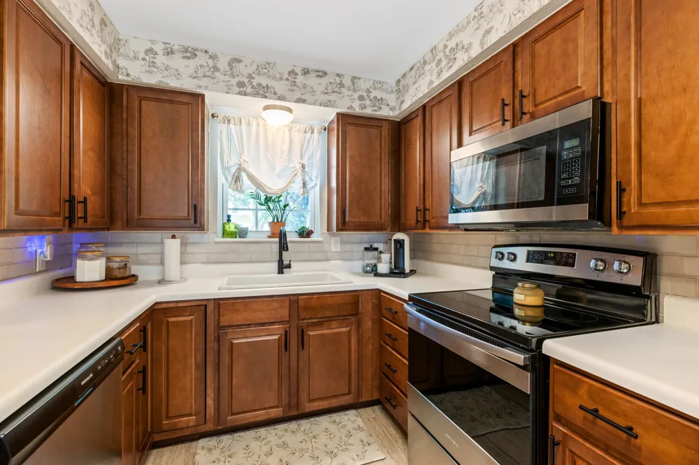2125 Elton Road Haltom City, TX 76117