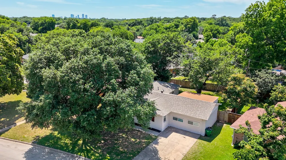 2125 Elton Road Haltom City, TX 76117