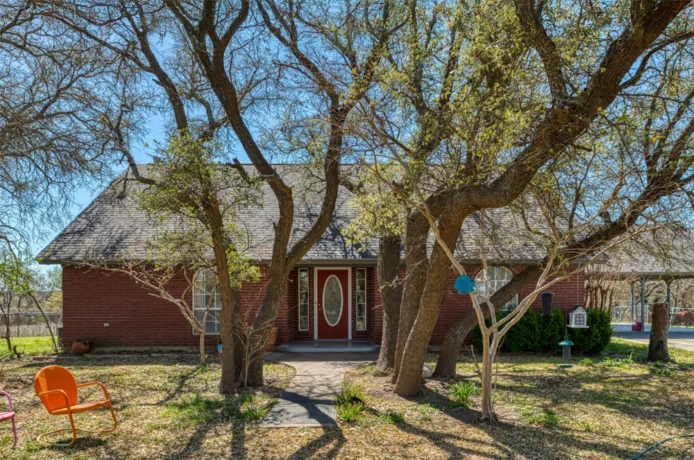 1208 Private Road 1399 Dublin, TX 76446