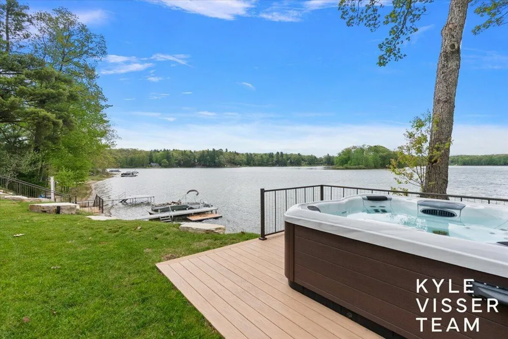 5109 E Manitou Way Newaygo, MI 49337