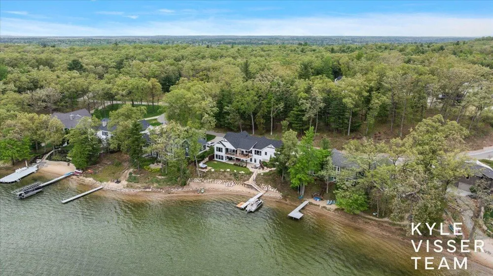 5109 E Manitou Way Newaygo, MI 49337