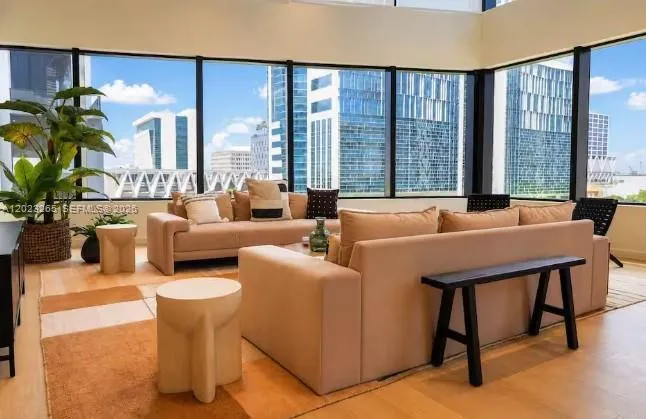 225 Miami Ave #2008 Miami, FL 33128