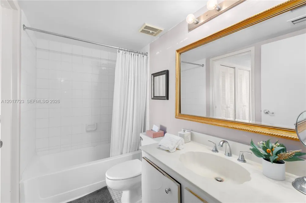 7601 E Treasure Dr #2001 North Bay Village, FL 33141