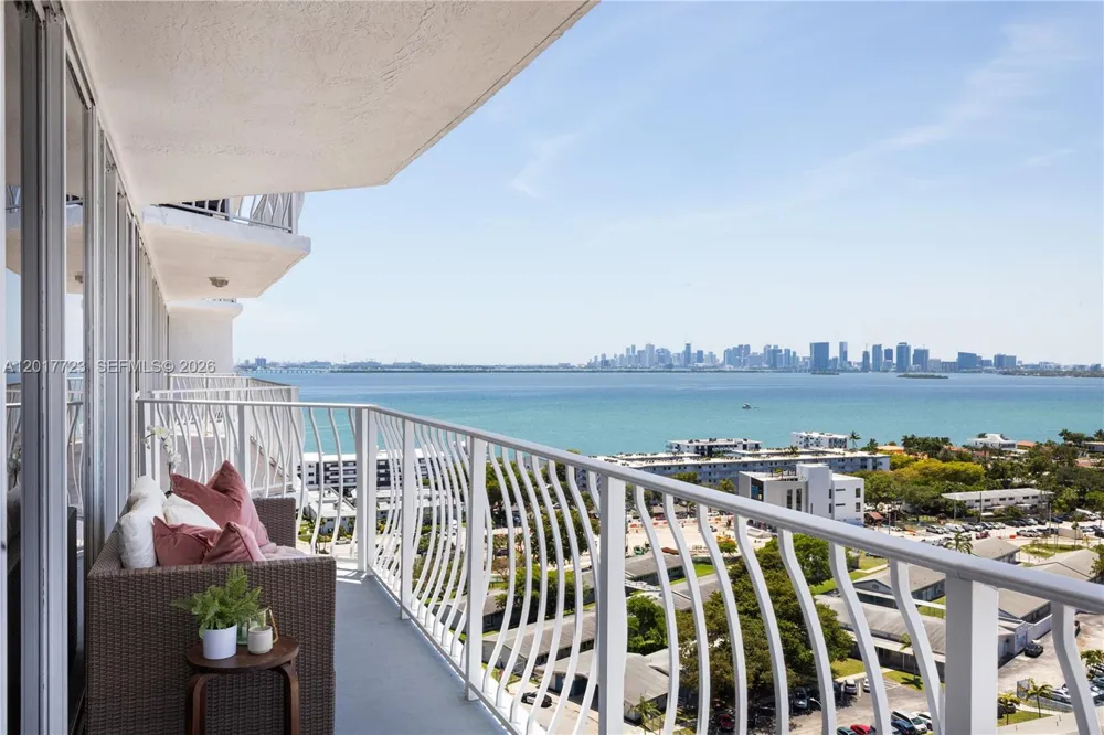 7601 E Treasure Dr #2001 North Bay Village, FL 33141