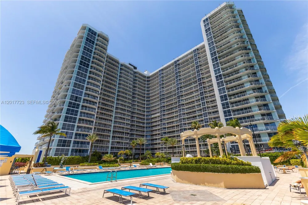 7601 E Treasure Dr #2001 North Bay Village, FL 33141