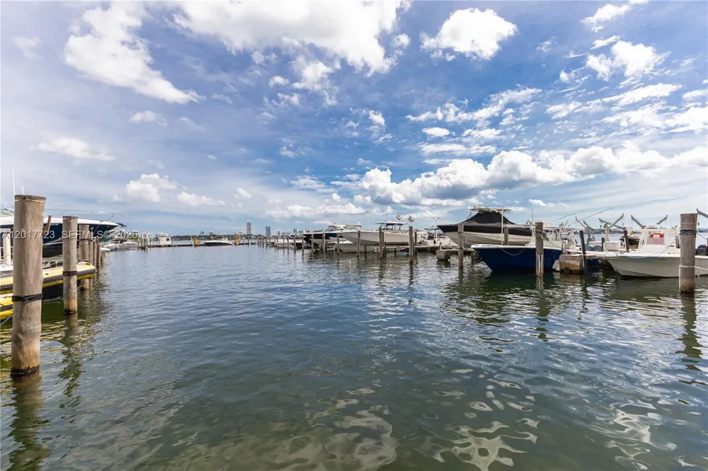 7601 E Treasure Dr #2001 North Bay Village, FL 33141