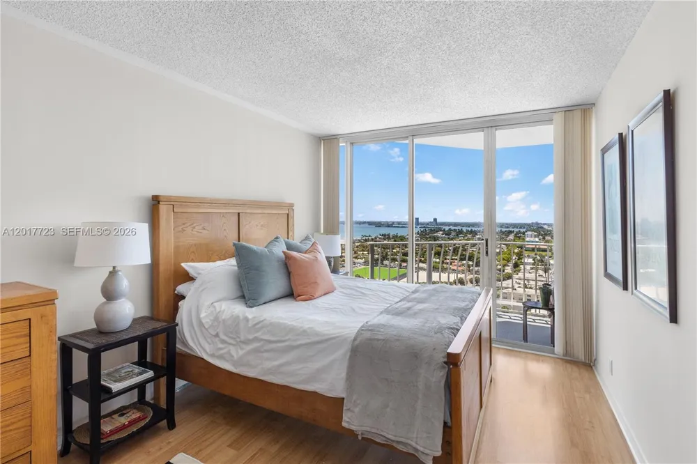 7601 E Treasure Dr #2001 North Bay Village, FL 33141