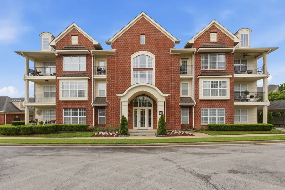 3201 Aspen Grove Dr #M5 Franklin, TN 37067