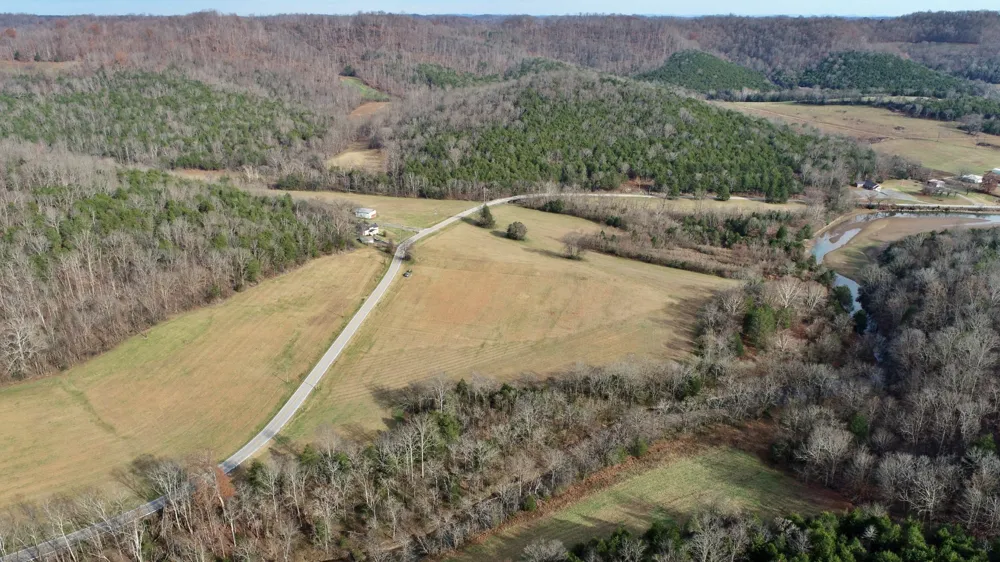 939 Wartrace Hwy Pleasant Shade, TN 37145