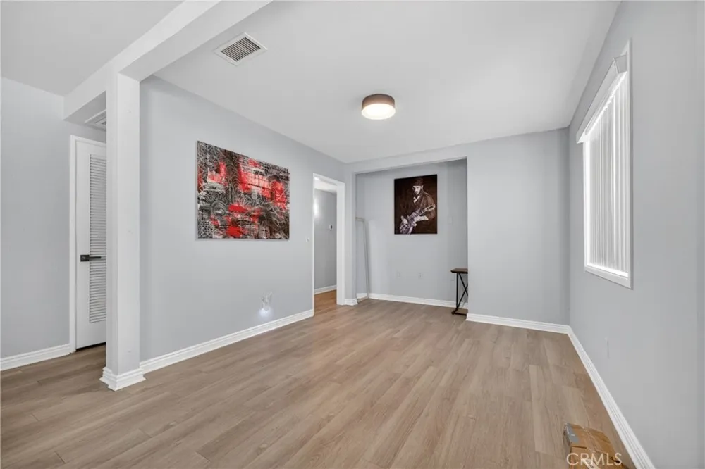 19820 Merryhill Canyon Country, CA 91351