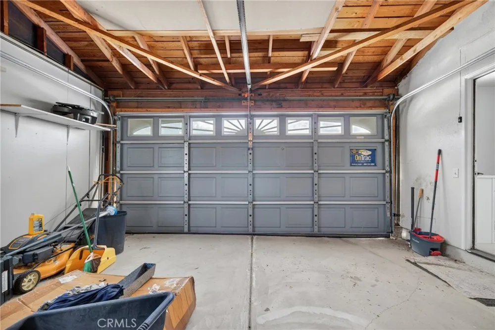 19820 Merryhill Canyon Country, CA 91351