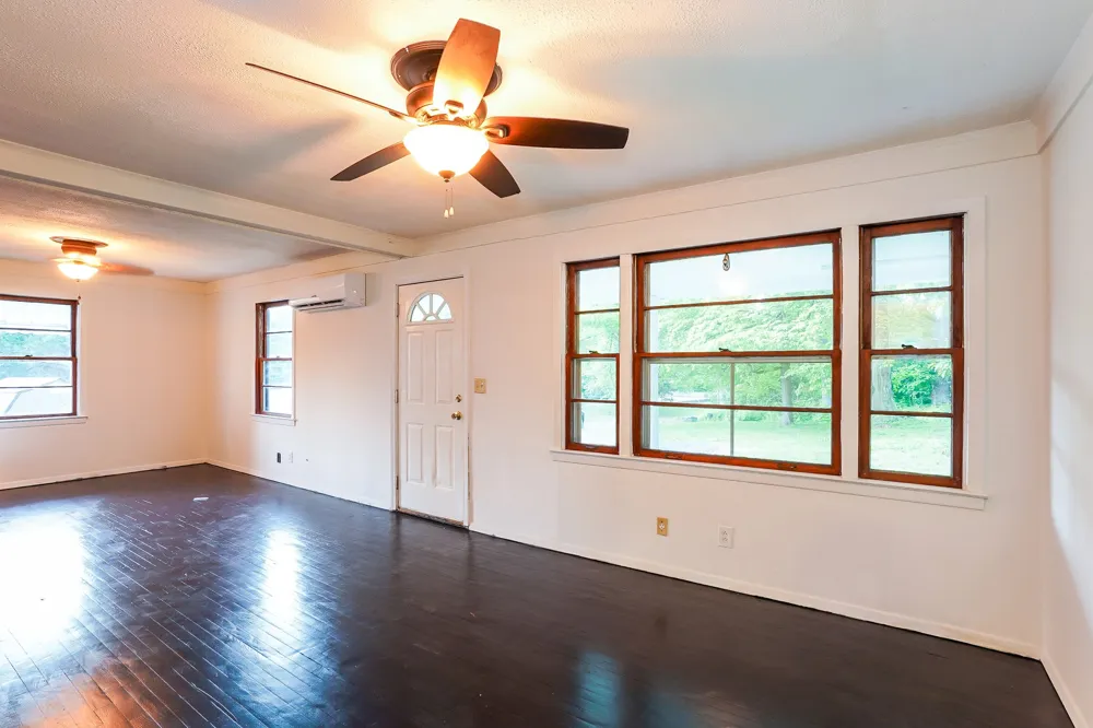 231 Foston Chapel Rd Hopkinsville, KY 42240