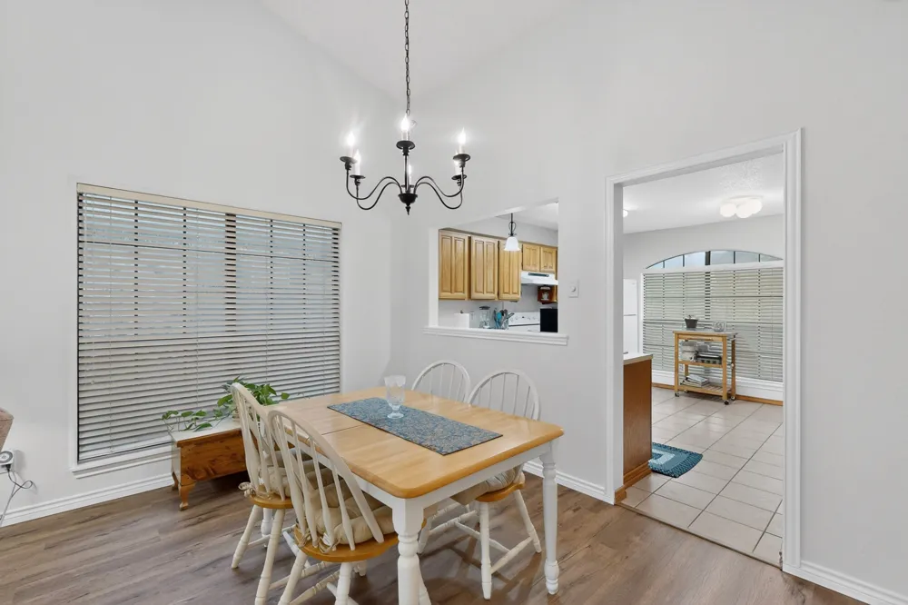 1917 Village Creek Drive Garland, TX 75040