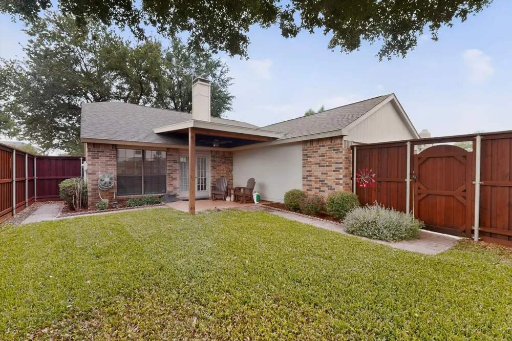 1917 Village Creek Drive Garland, TX 75040