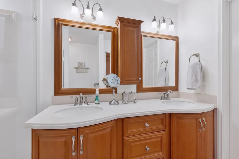 1917 Village Creek Drive Garland, TX 75040