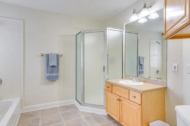 605 6 STREET #D Kemah, TX 77565