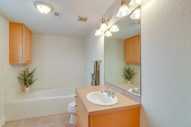 605 6 STREET #D Kemah, TX 77565
