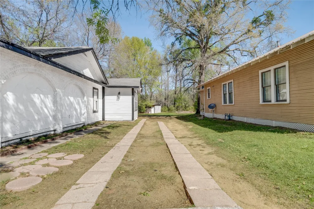 1106 W Rusk St Street Jacksonville, TX 75766