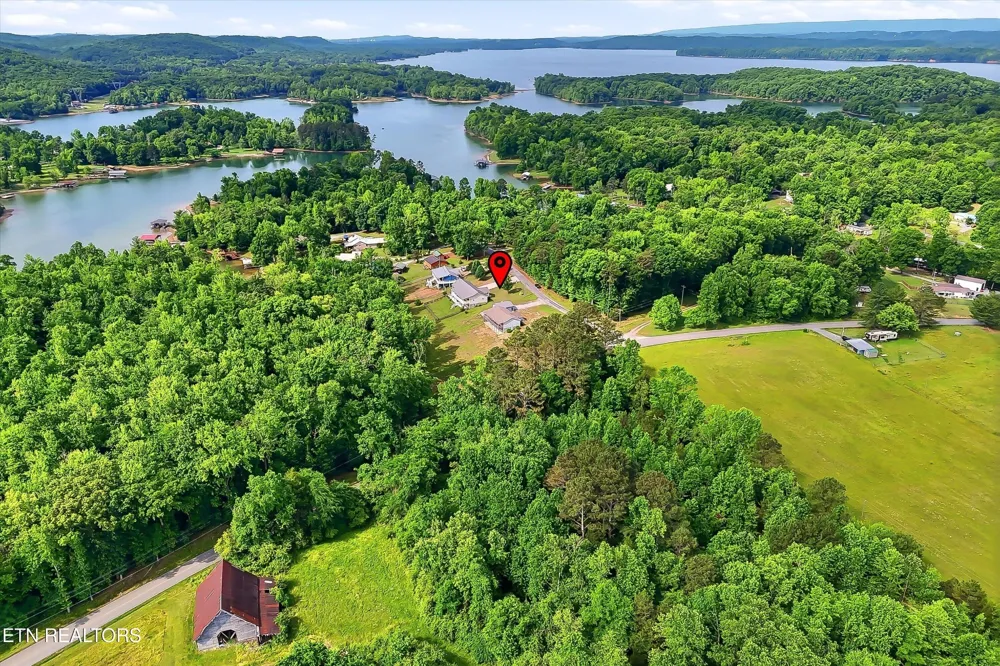 105 Cottage Drive Ten Mile, TN 37880