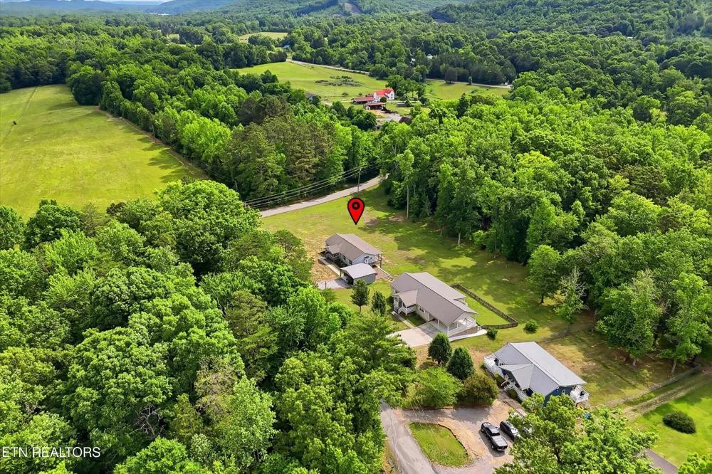 105 Cottage Drive Ten Mile, TN 37880