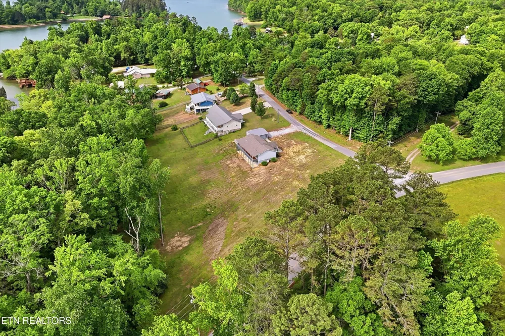 105 Cottage Drive Ten Mile, TN 37880