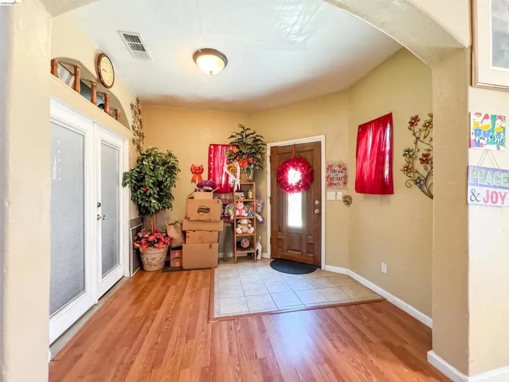 505 Tuscany Ct Patterson, CA 95363