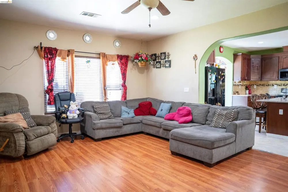 505 Tuscany Ct Patterson, CA 95363