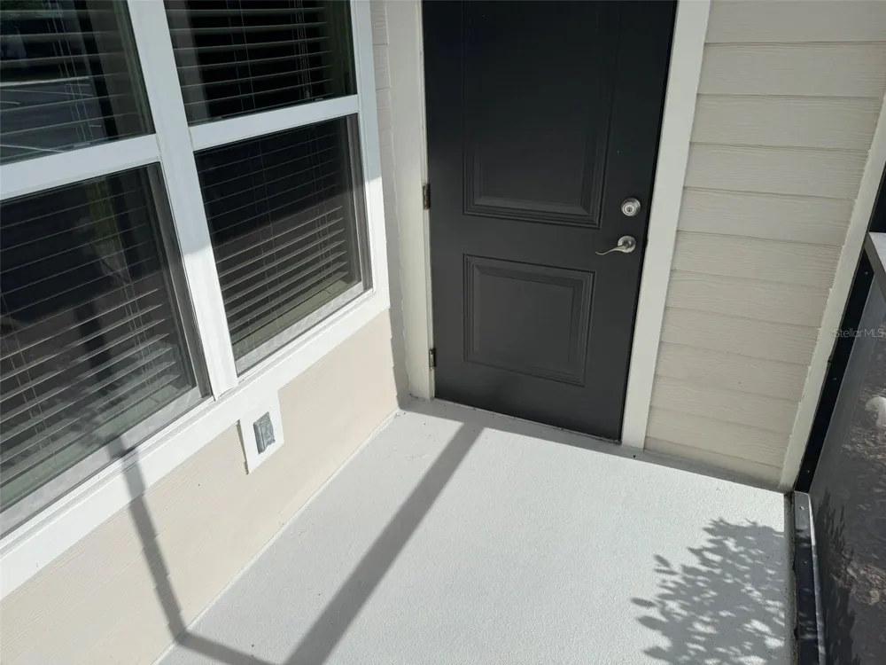 2460 ANN ROU ROAD #606 Tavares, FL 32778