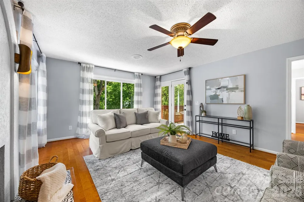 7057 Mariners Court Tega Cay, SC 29708