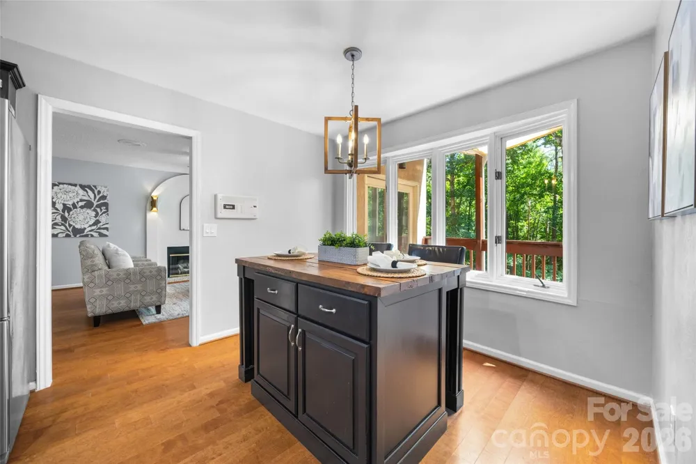 7057 Mariners Court Tega Cay, SC 29708