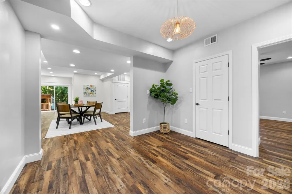 7057 Mariners Court Tega Cay, SC 29708