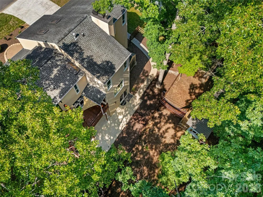 7057 Mariners Court Tega Cay, SC 29708