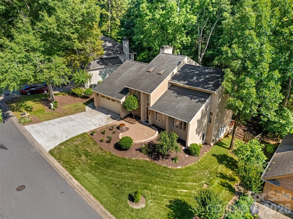 7057 Mariners Court Tega Cay, SC 29708