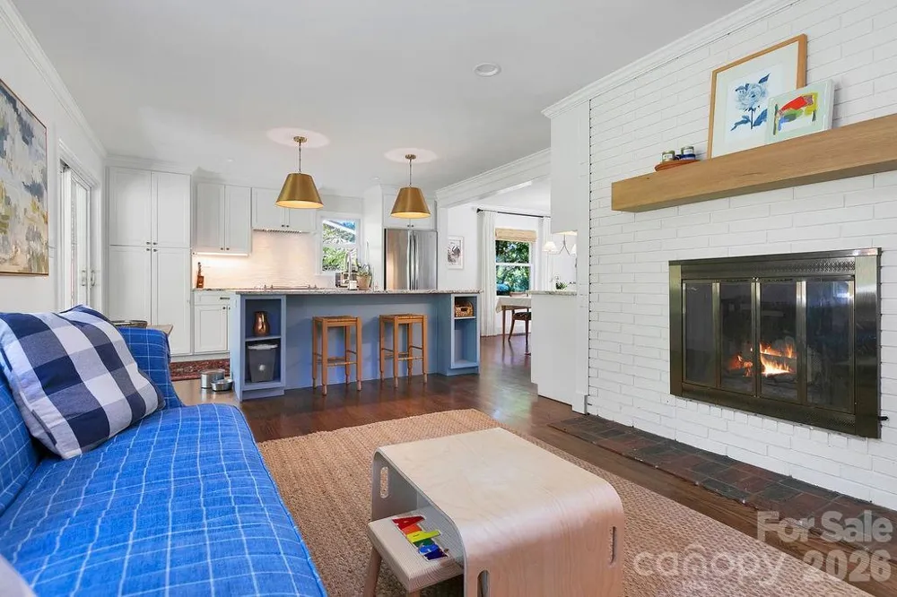 84 Far Hills Terrace Brevard, NC 28712