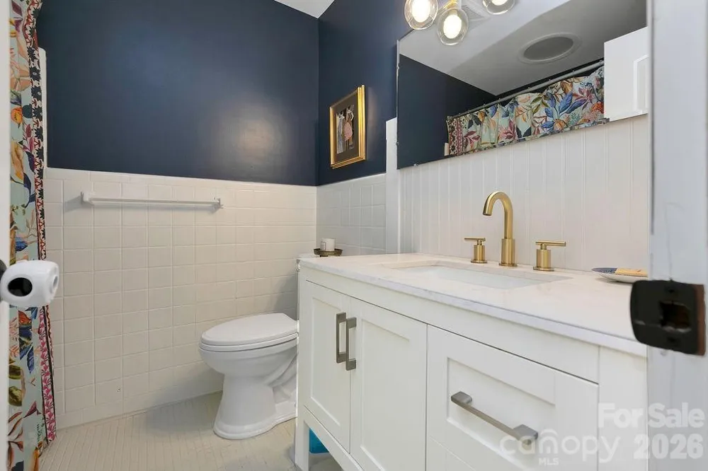 84 Far Hills Terrace Brevard, NC 28712