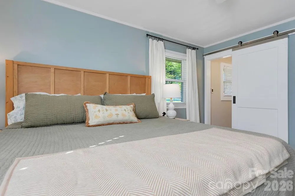 84 Far Hills Terrace Brevard, NC 28712