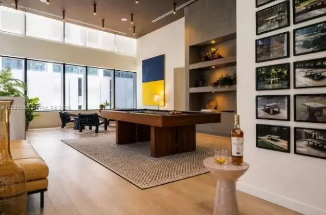 225 Miami Ave #2108 Miami, FL 33128