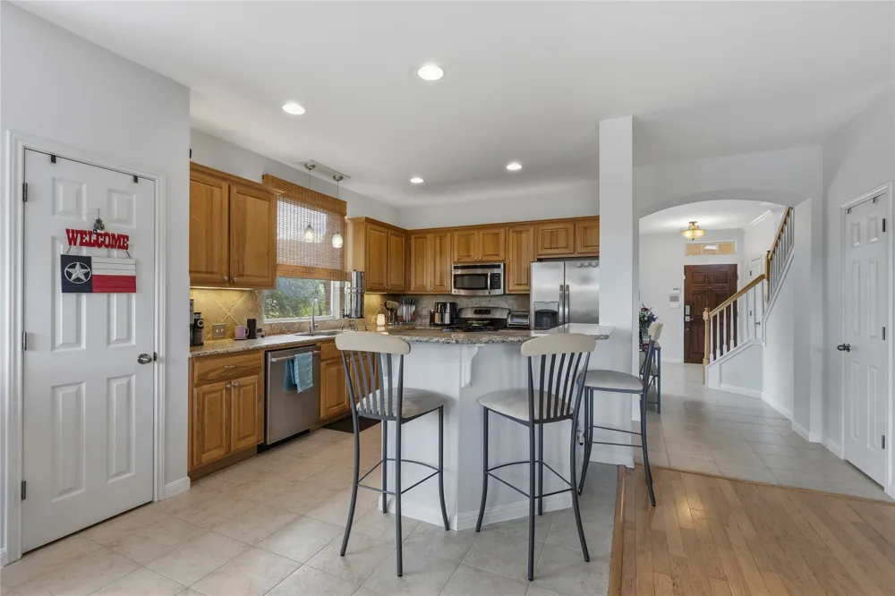 8122 Lime Creek Road Volente, TX 78641