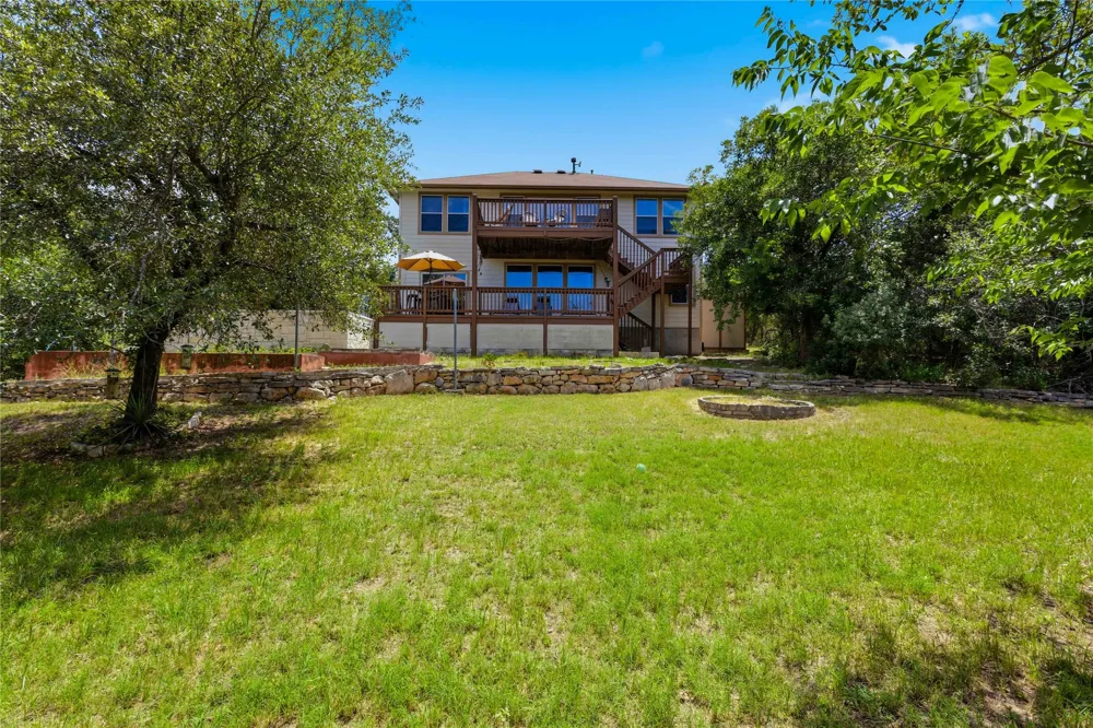 8122 Lime Creek Road Volente, TX 78641