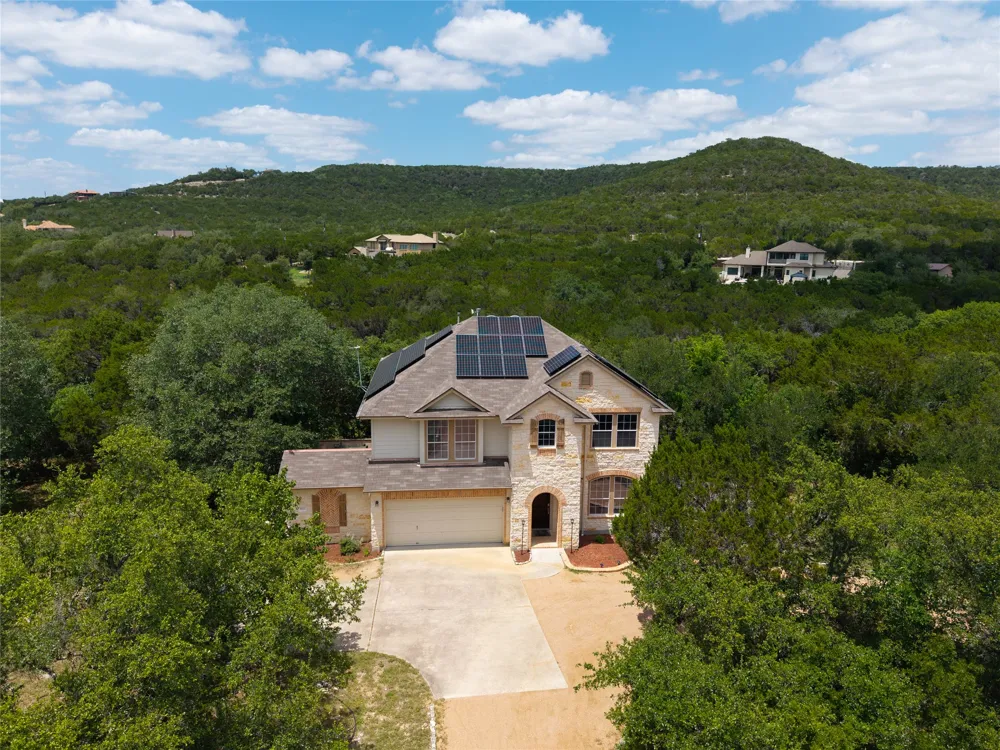 8122 Lime Creek Road Volente, TX 78641